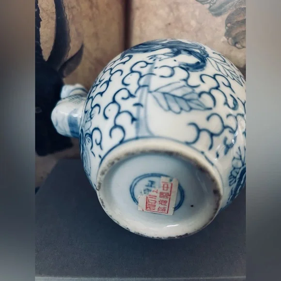 Vintage Small Asian Blue and White Dragon Teapot Ceramics